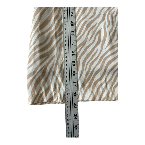 Ann Taylor Midi Skirt in Cream and Tan Zebra Print - Size 12 - Picture 5 of 10